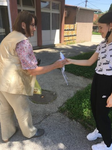 Извештај о спроведеној акцији дељења маски, дезинфекционих средстава и визира у Гучи 