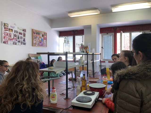 СПОРТСКО ПРОЛЕЋЕ У НАШОЈ ШКОЛИ !